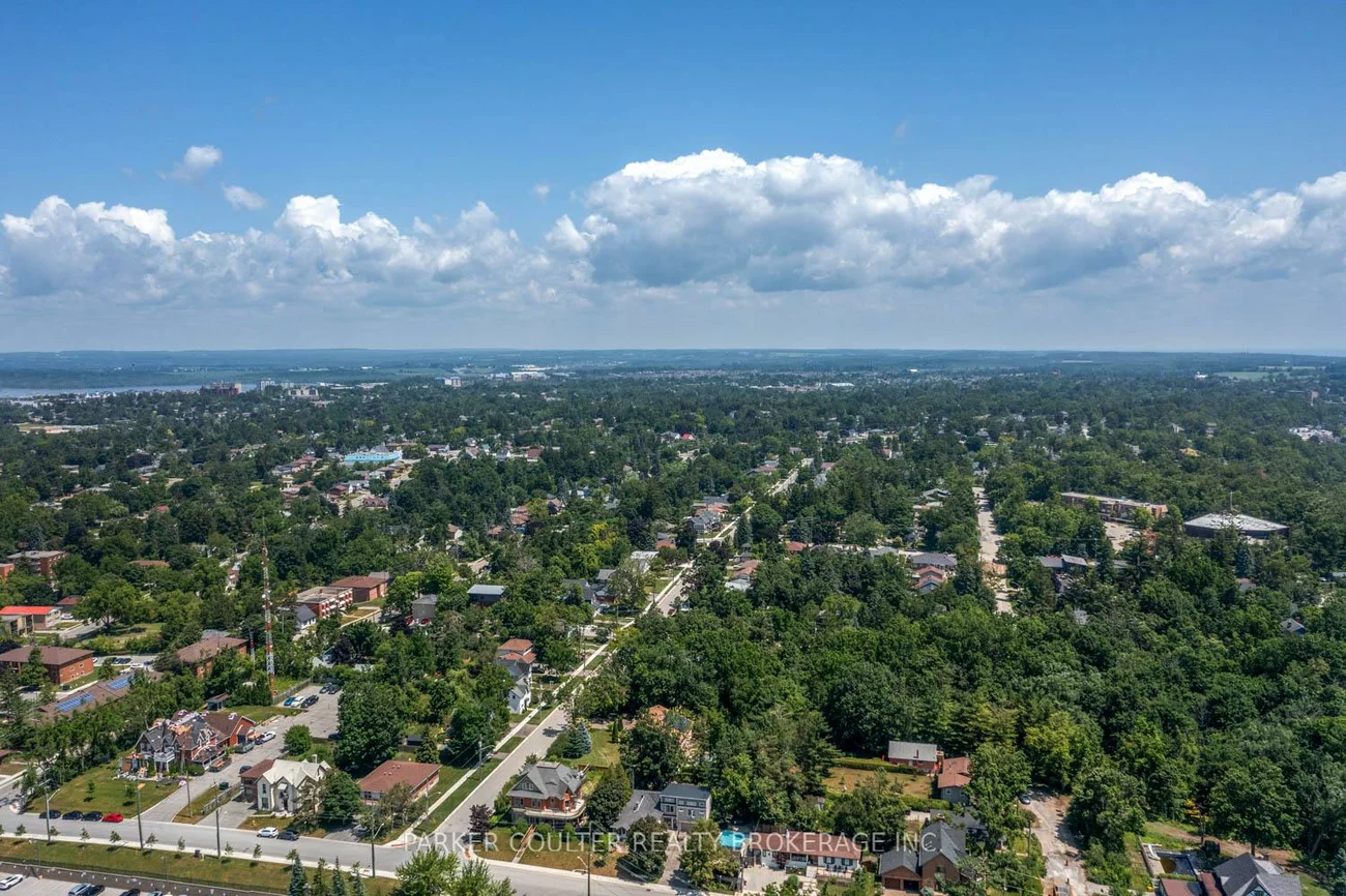 111, Worsley, City Centre, Barrie