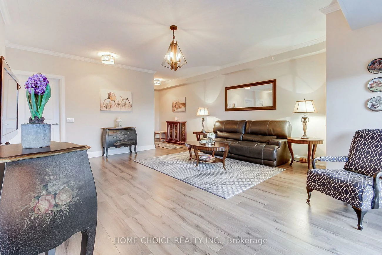 720, YONGE, Painswick South, Barrie