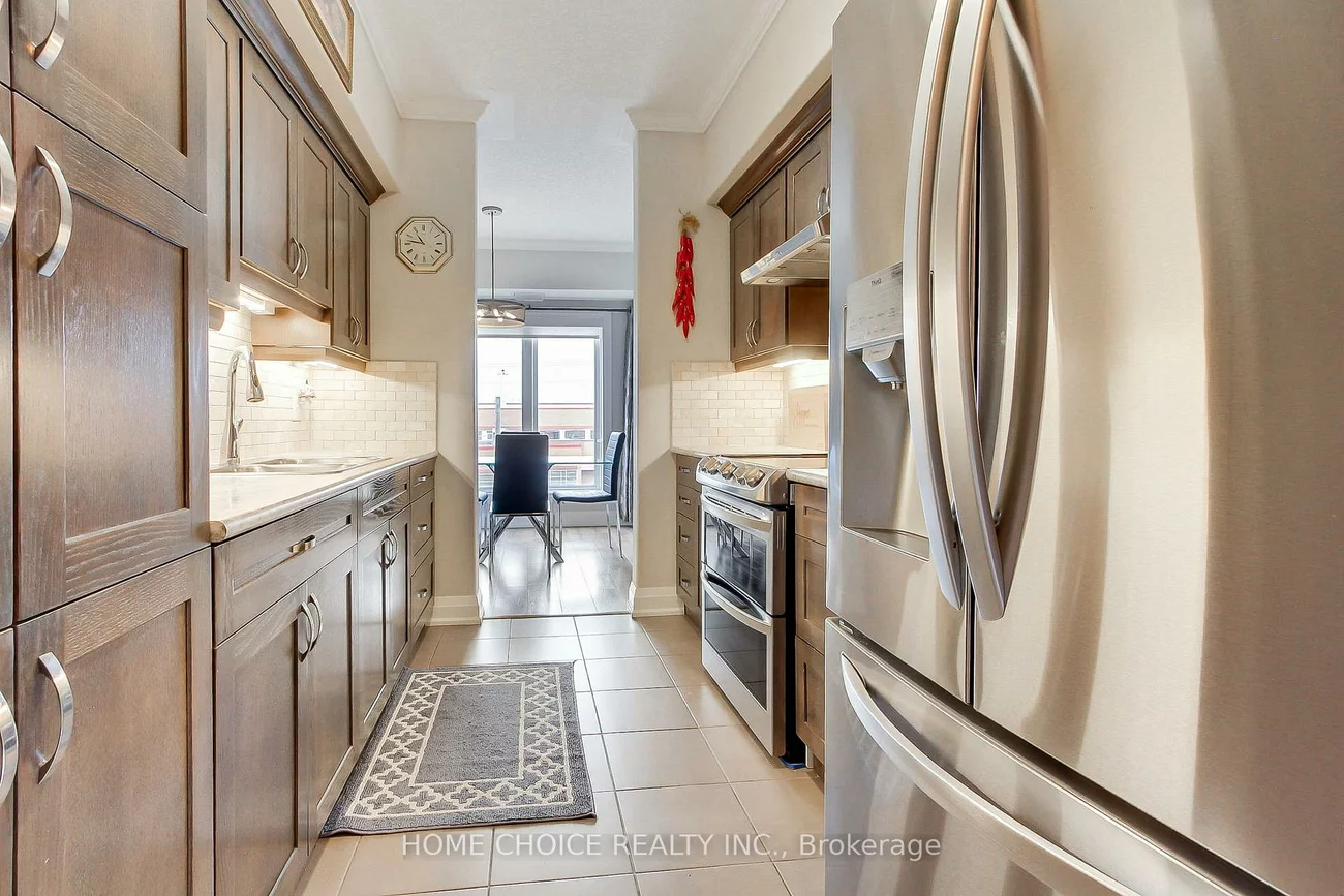 720, YONGE, Painswick South, Barrie