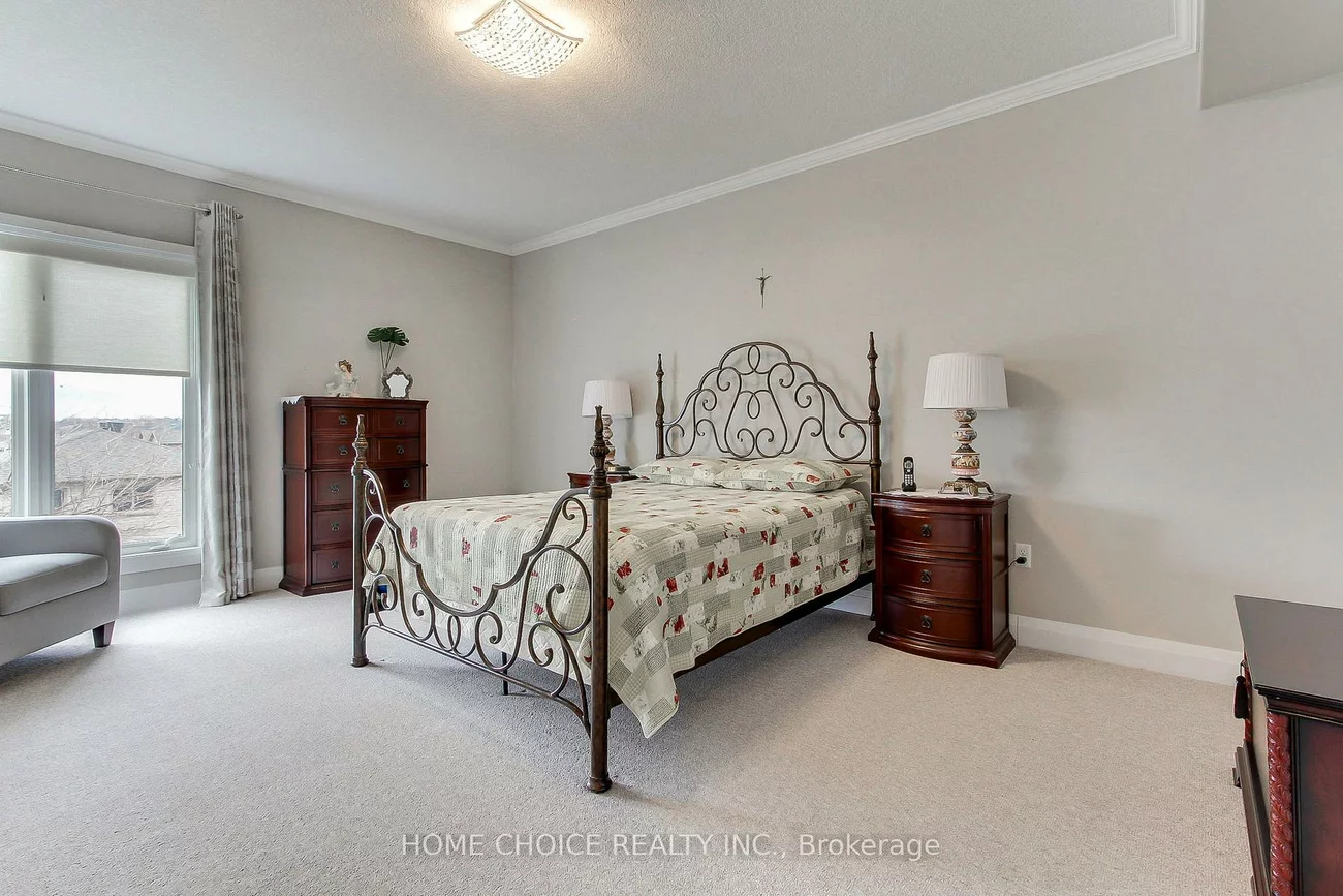 720, YONGE, Painswick South, Barrie