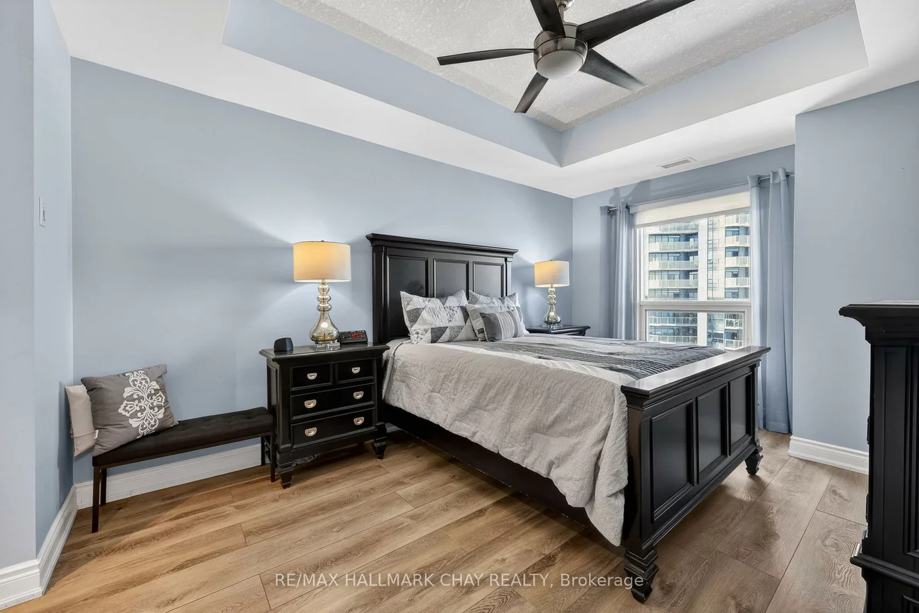 37, Ellen, City Centre, Barrie