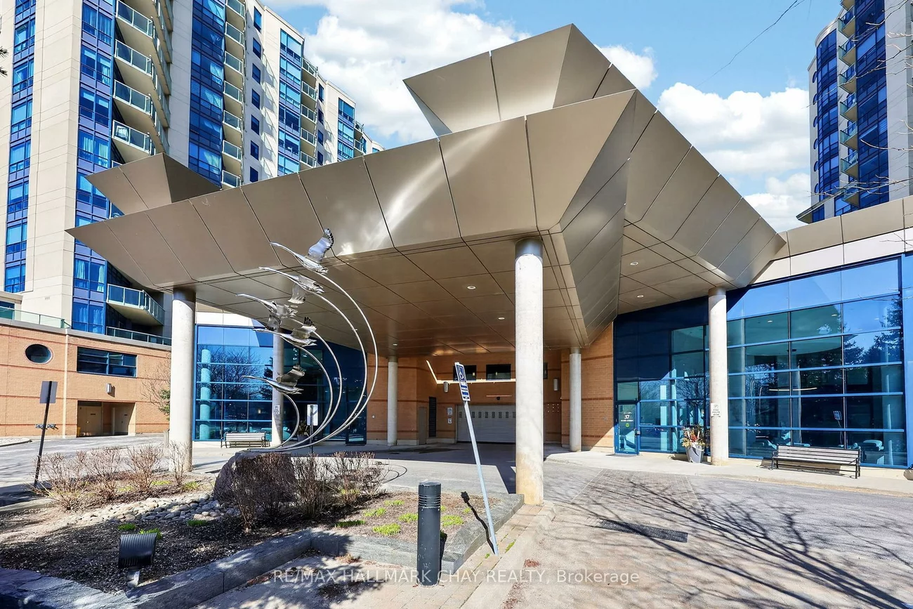 37, Ellen, City Centre, Barrie