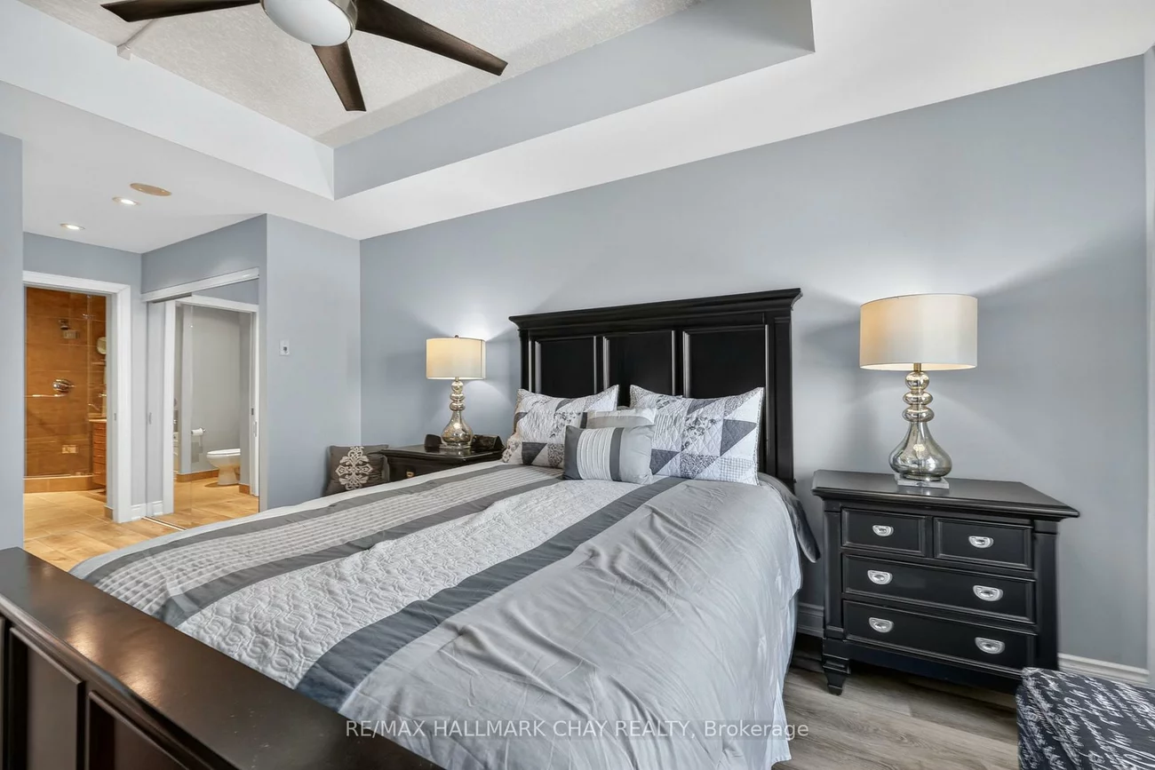 37, Ellen, City Centre, Barrie