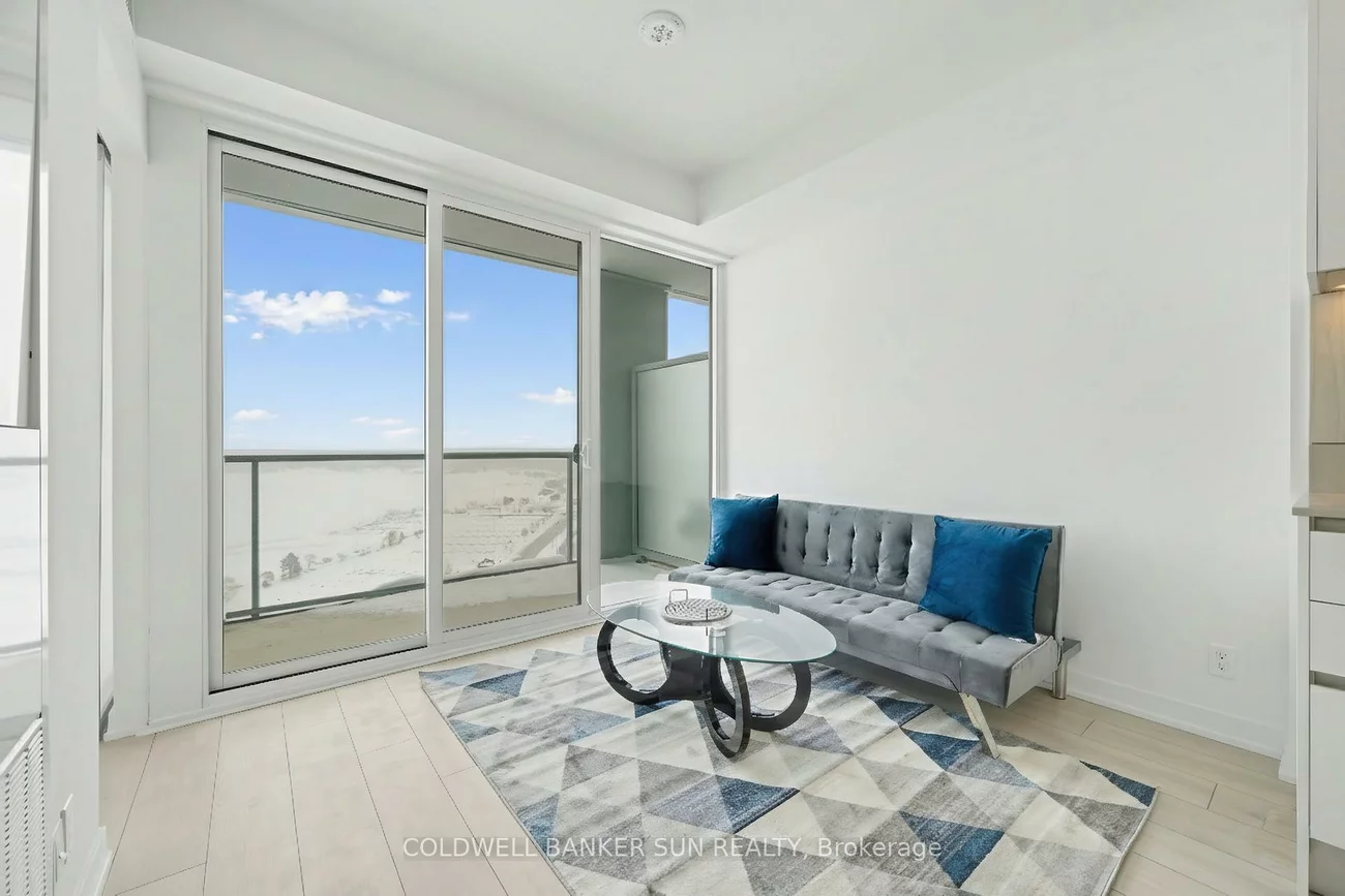 39, Mary, City Centre, Barrie