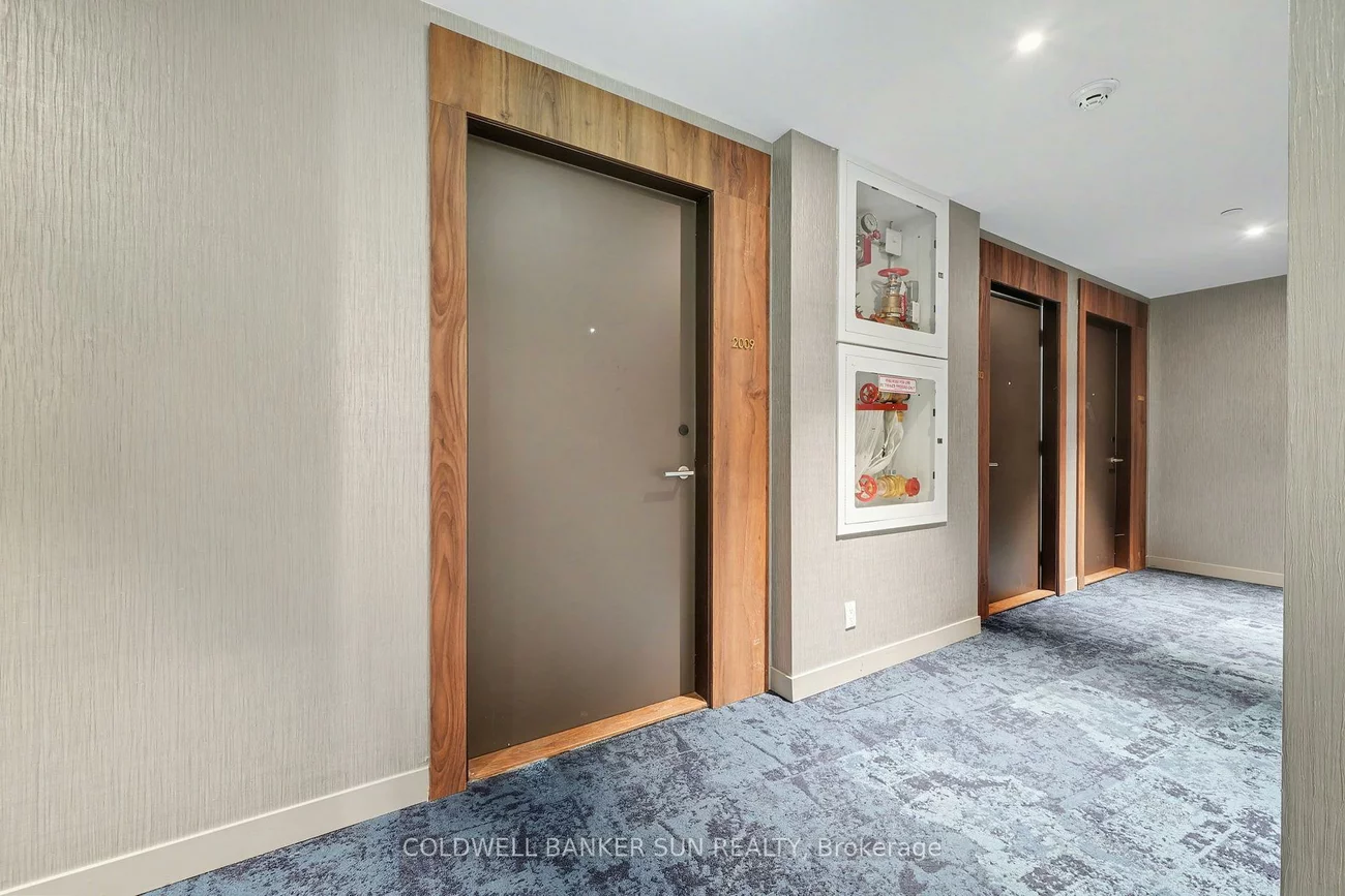 39, Mary, City Centre, Barrie