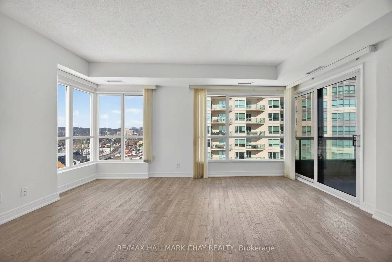 2, Toronto, City Centre, Barrie