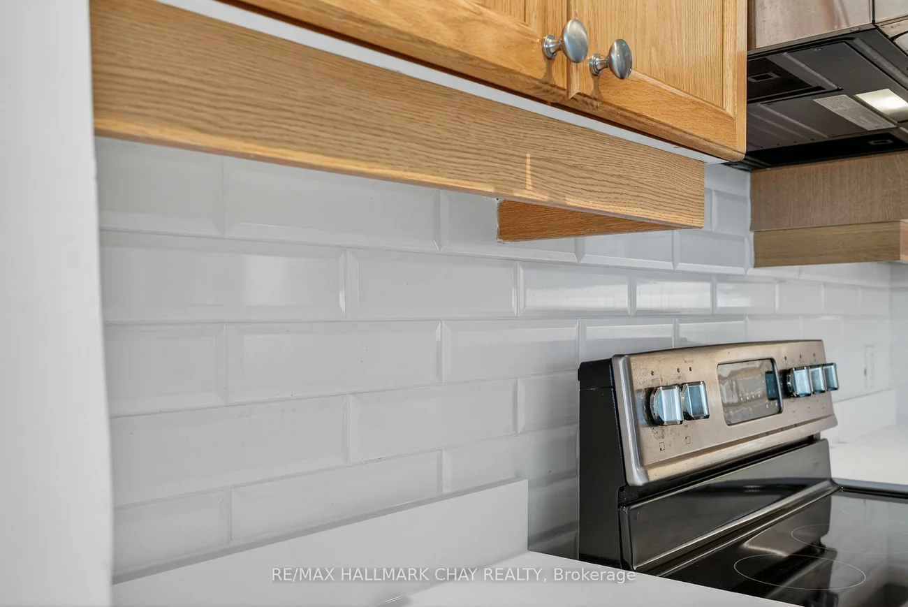 2, Toronto, City Centre, Barrie