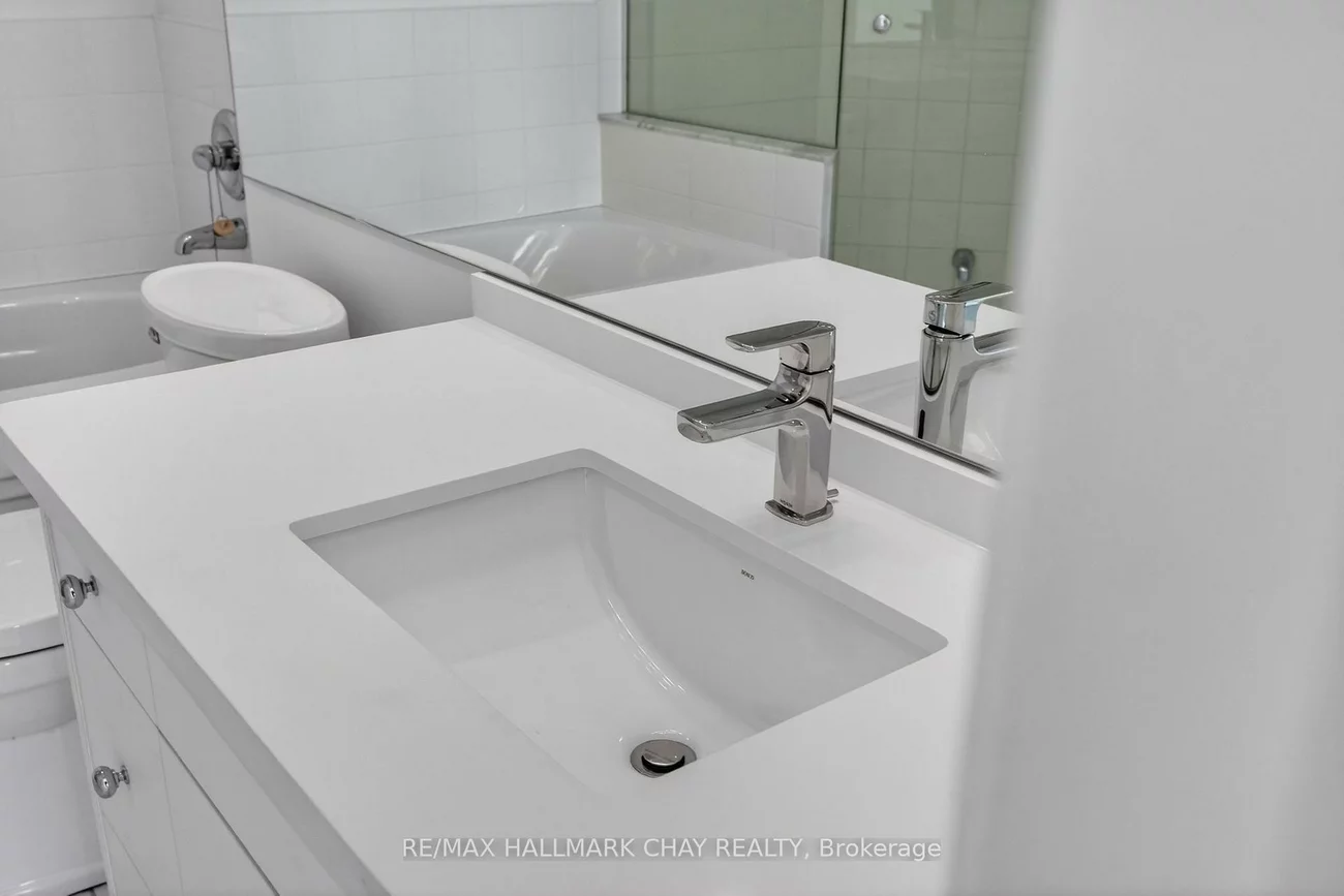 2, Toronto, City Centre, Barrie