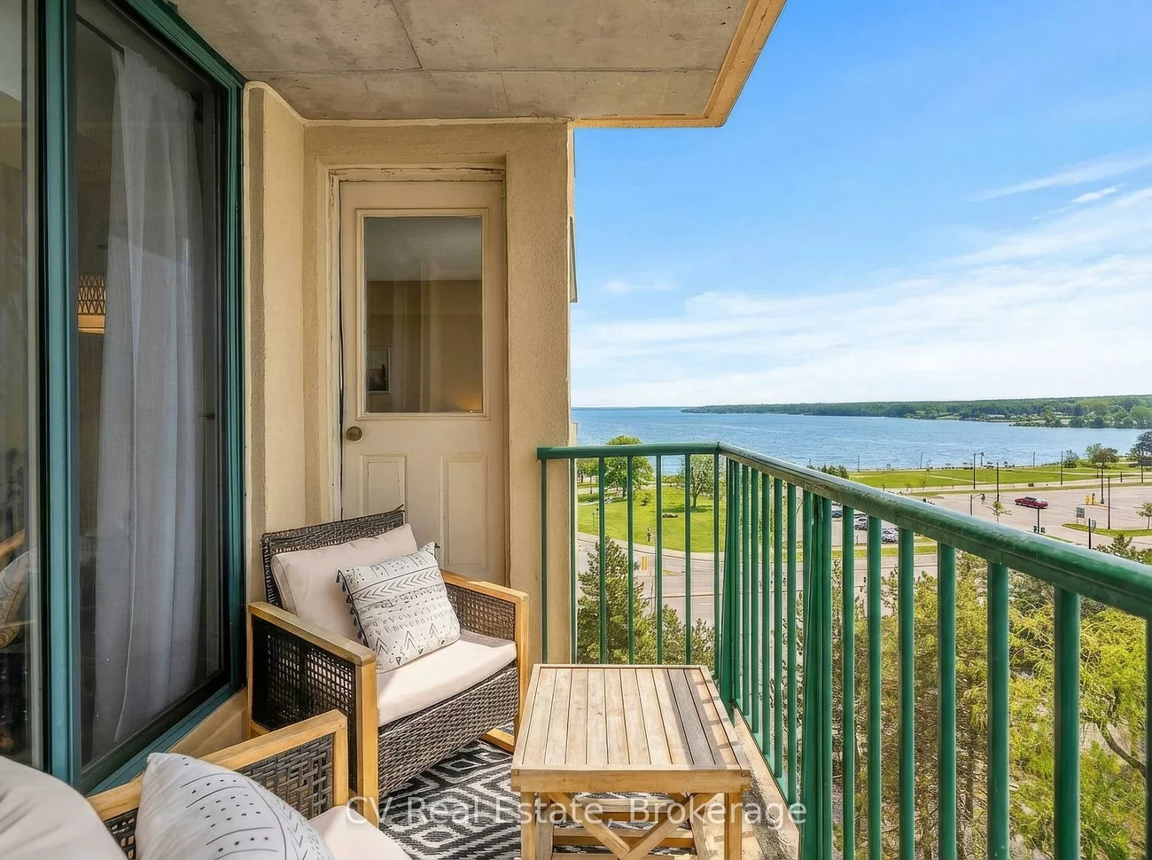 75, Ellen, City Centre, Barrie