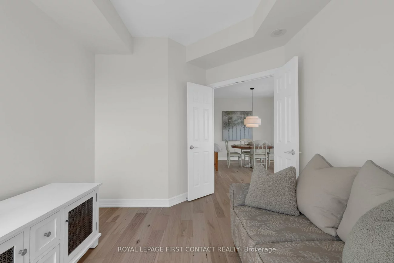 6, Toronto, City Centre, Barrie
