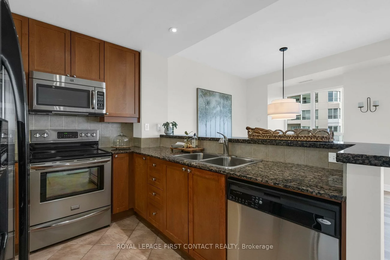 6, Toronto, City Centre, Barrie