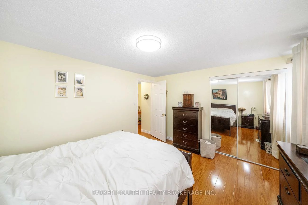 261, Rose, Wellington, Barrie
