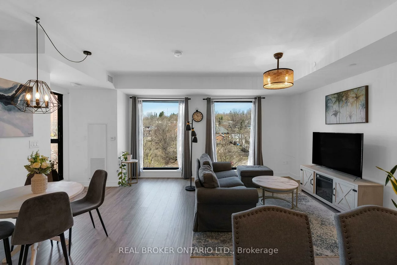 185, Dunlop, Lakeshore, Barrie