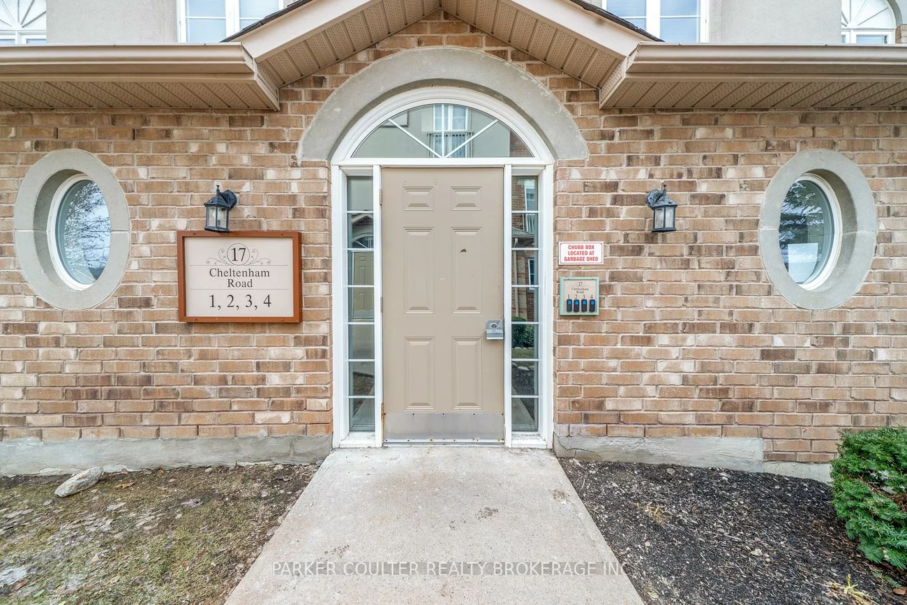 17, Cheltenham, Georgian Drive, Barrie