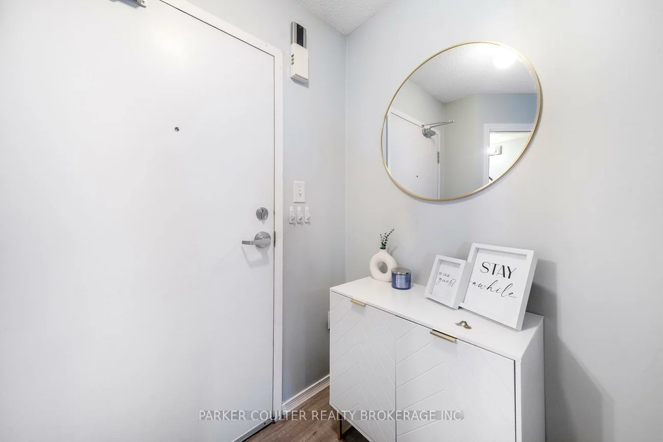 17, Cheltenham, Georgian Drive, Barrie