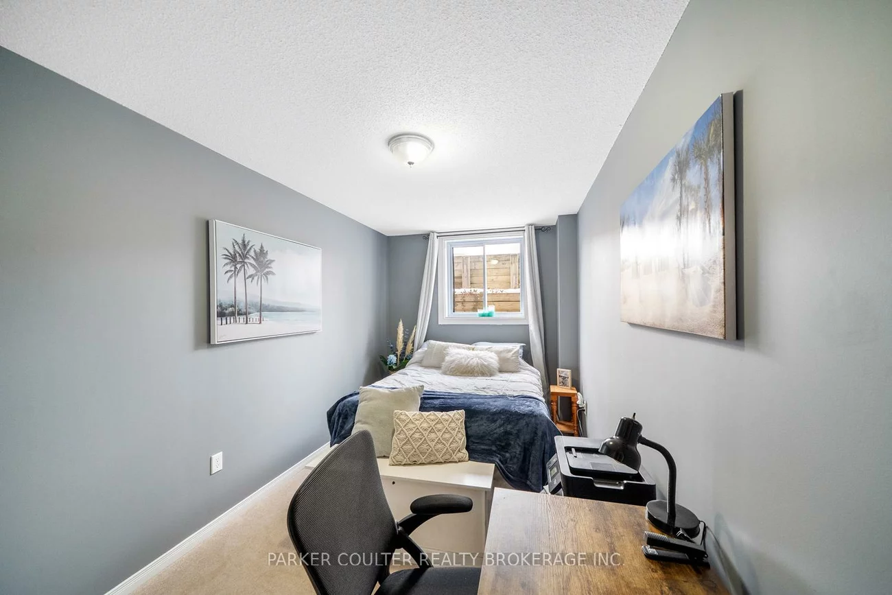 17, Cheltenham, Georgian Drive, Barrie