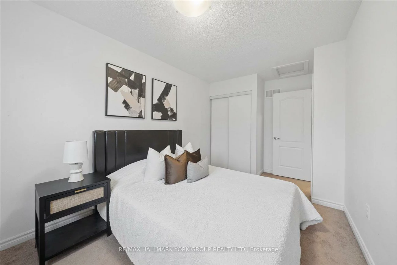 50, Southwoods, Holly, Barrie