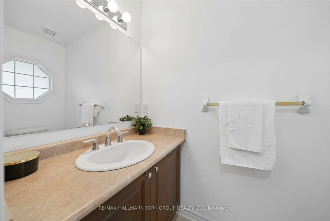 50, Southwoods, Holly, Barrie
