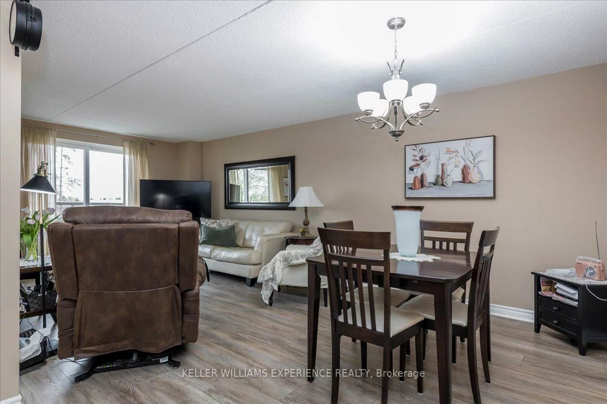 414, Blake, Codrington, Barrie