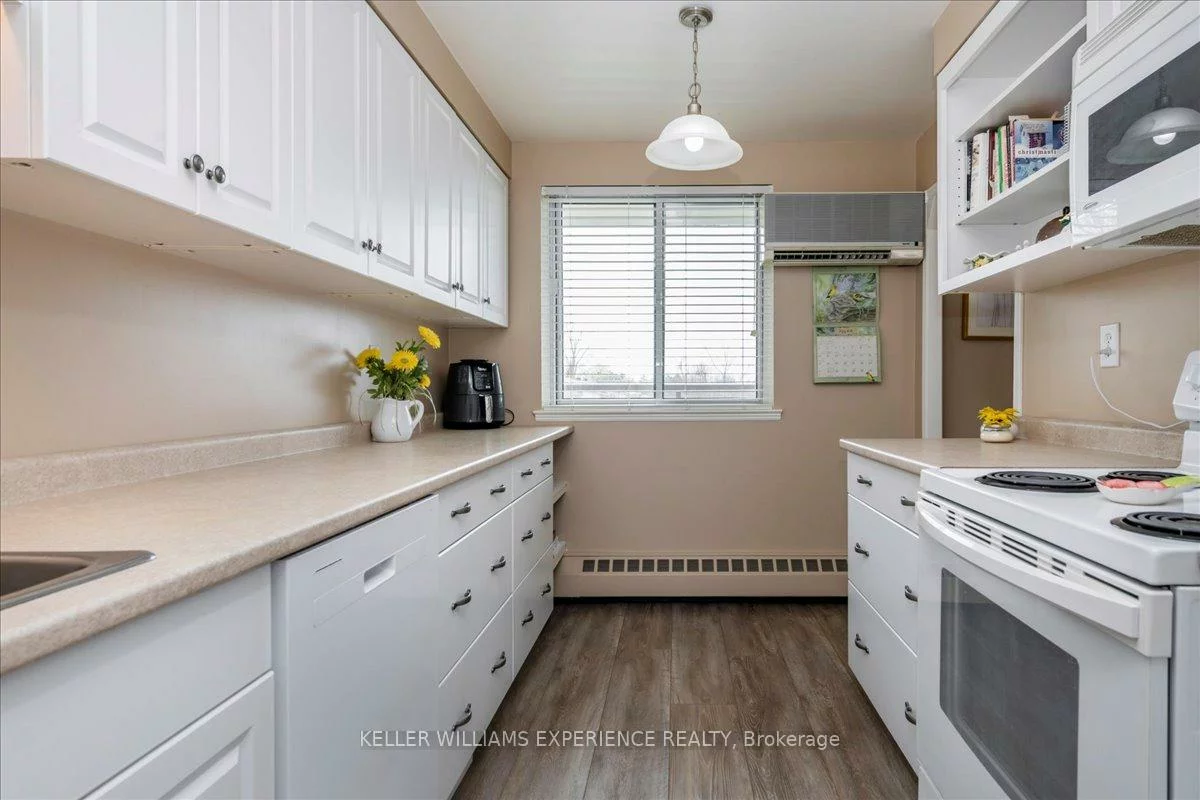 414, Blake, Codrington, Barrie