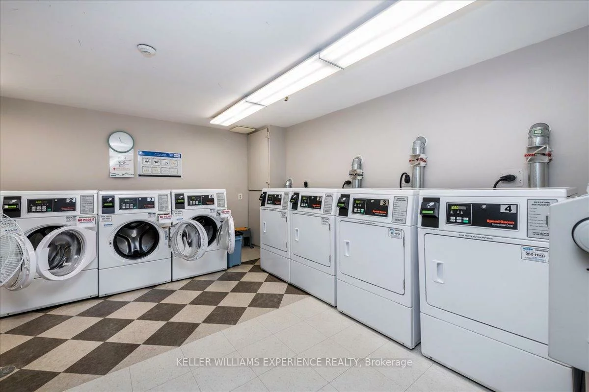 414, Blake, Codrington, Barrie