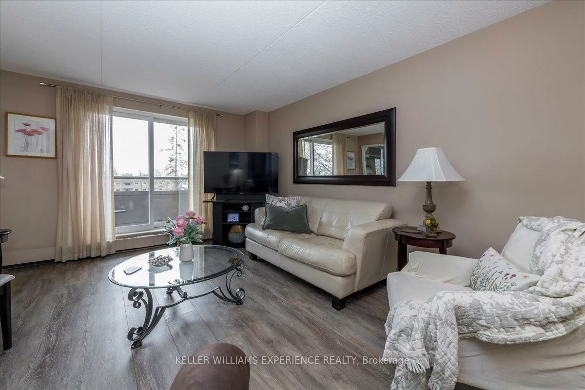 414, Blake, Codrington, Barrie