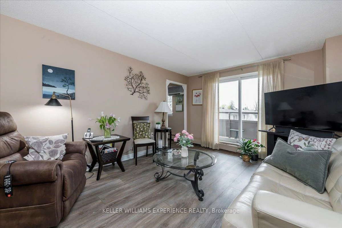 414, Blake, Codrington, Barrie
