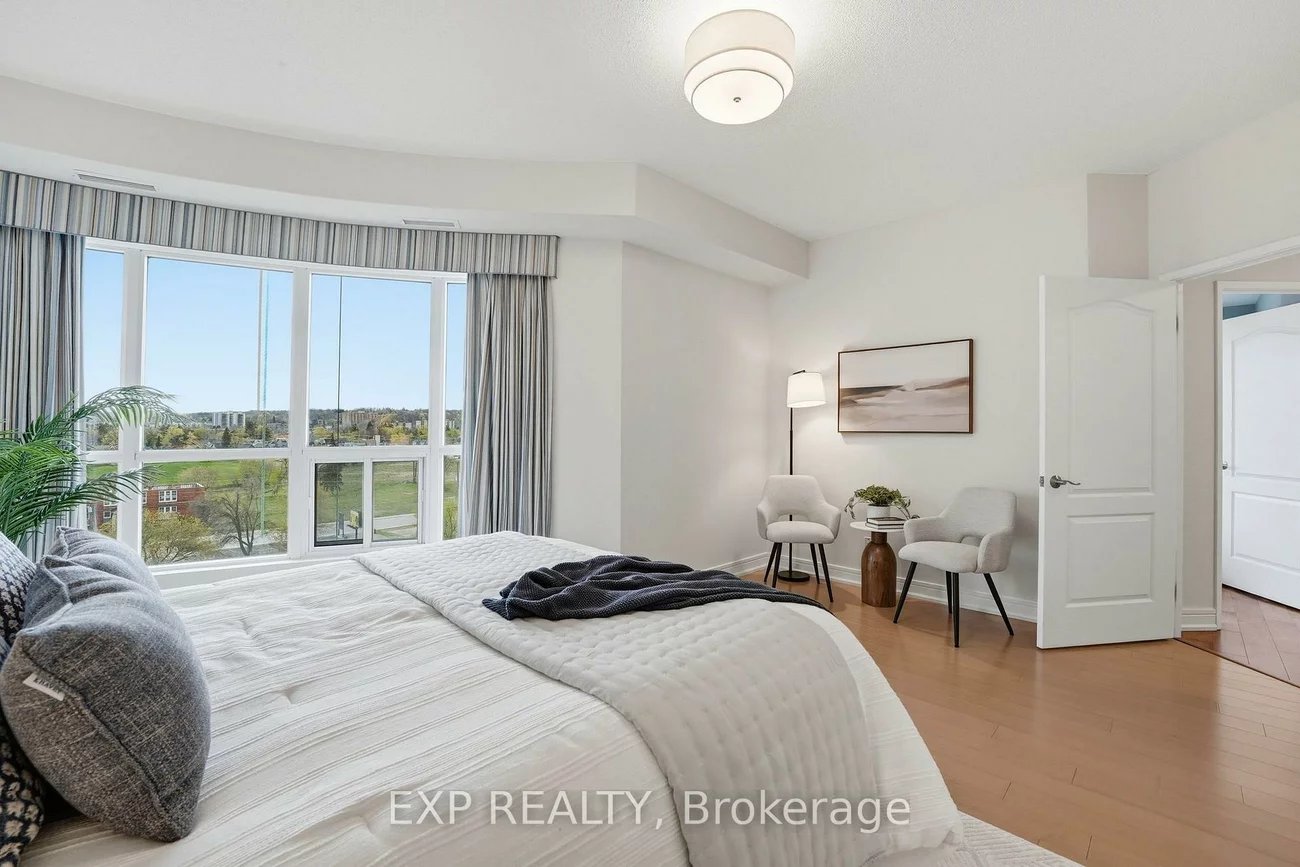 2, Toronto, City Centre, Barrie