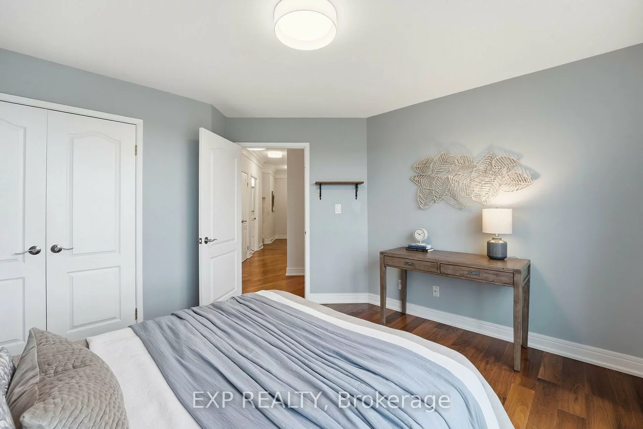 2, Toronto, City Centre, Barrie