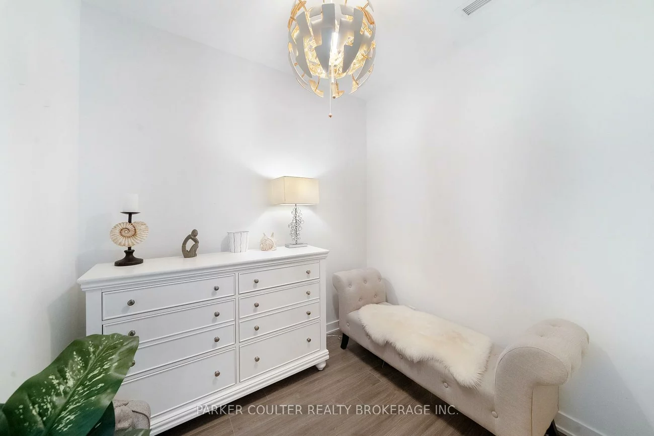 681, Yonge, Painswick South, Barrie