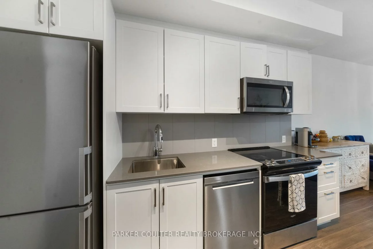 681, Yonge, Painswick South, Barrie