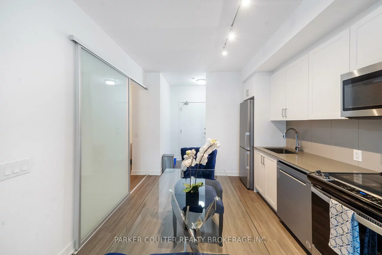 681, Yonge, Painswick South, Barrie