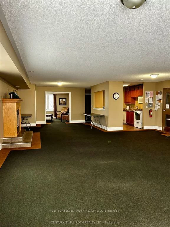 500, Mapleview, Holly, Barrie