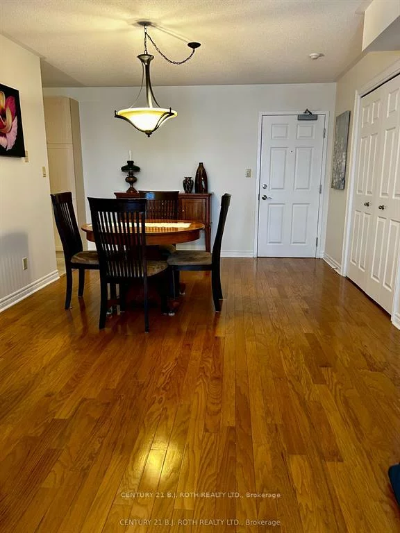 500, Mapleview, Holly, Barrie