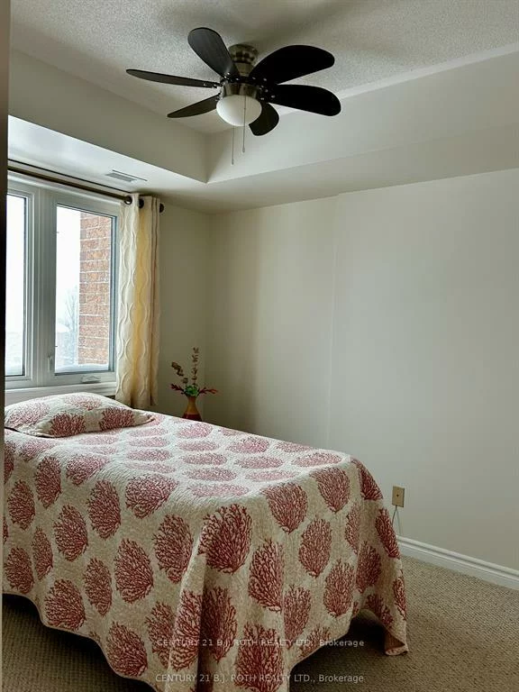 500, Mapleview, Holly, Barrie