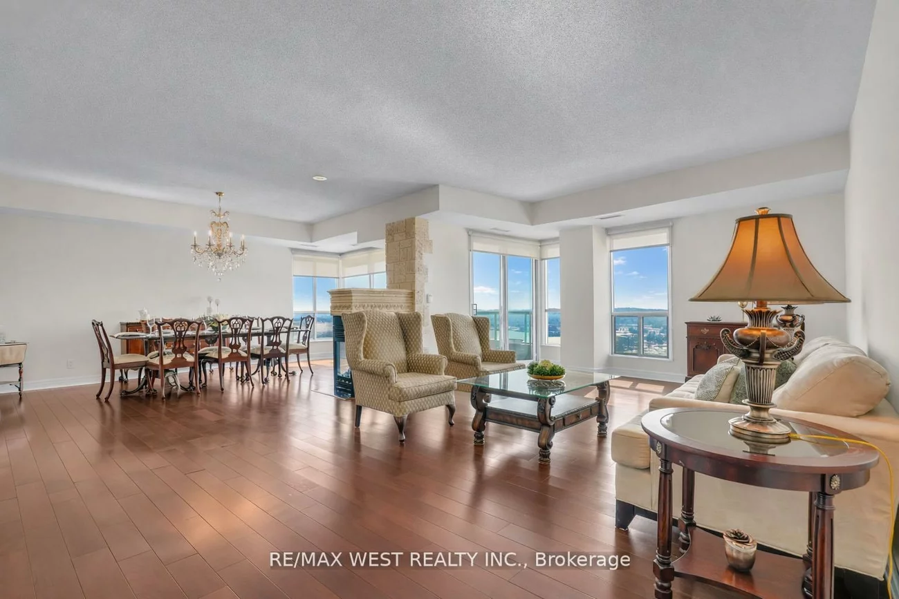 2, Toronto, City Centre, Barrie
