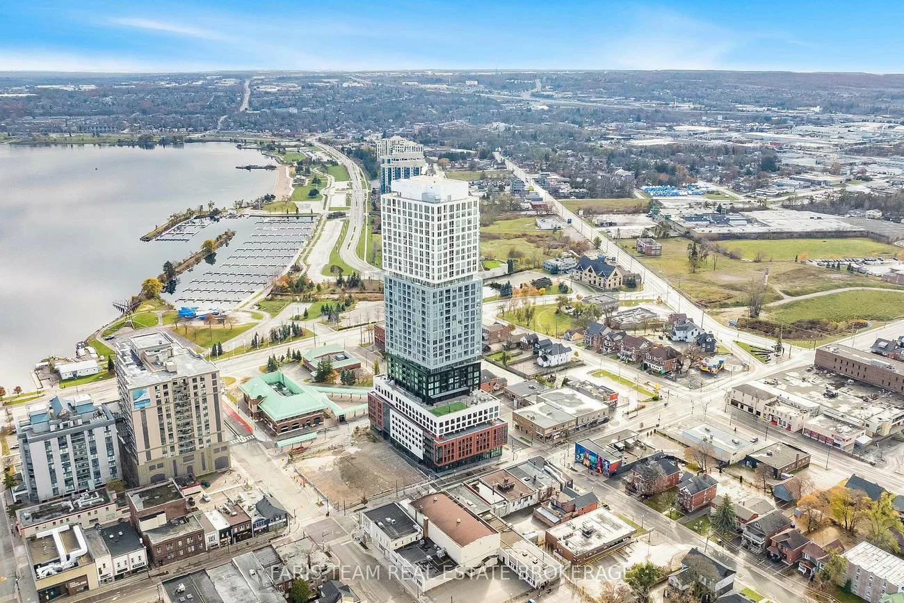 39, Mary, City Centre, Barrie