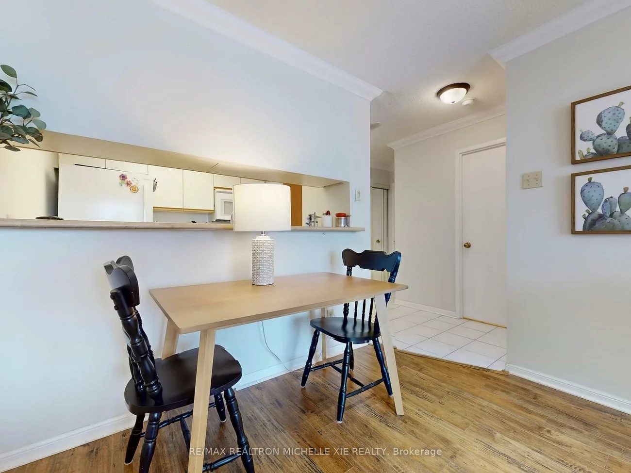 75, Ellen, City Centre, Barrie