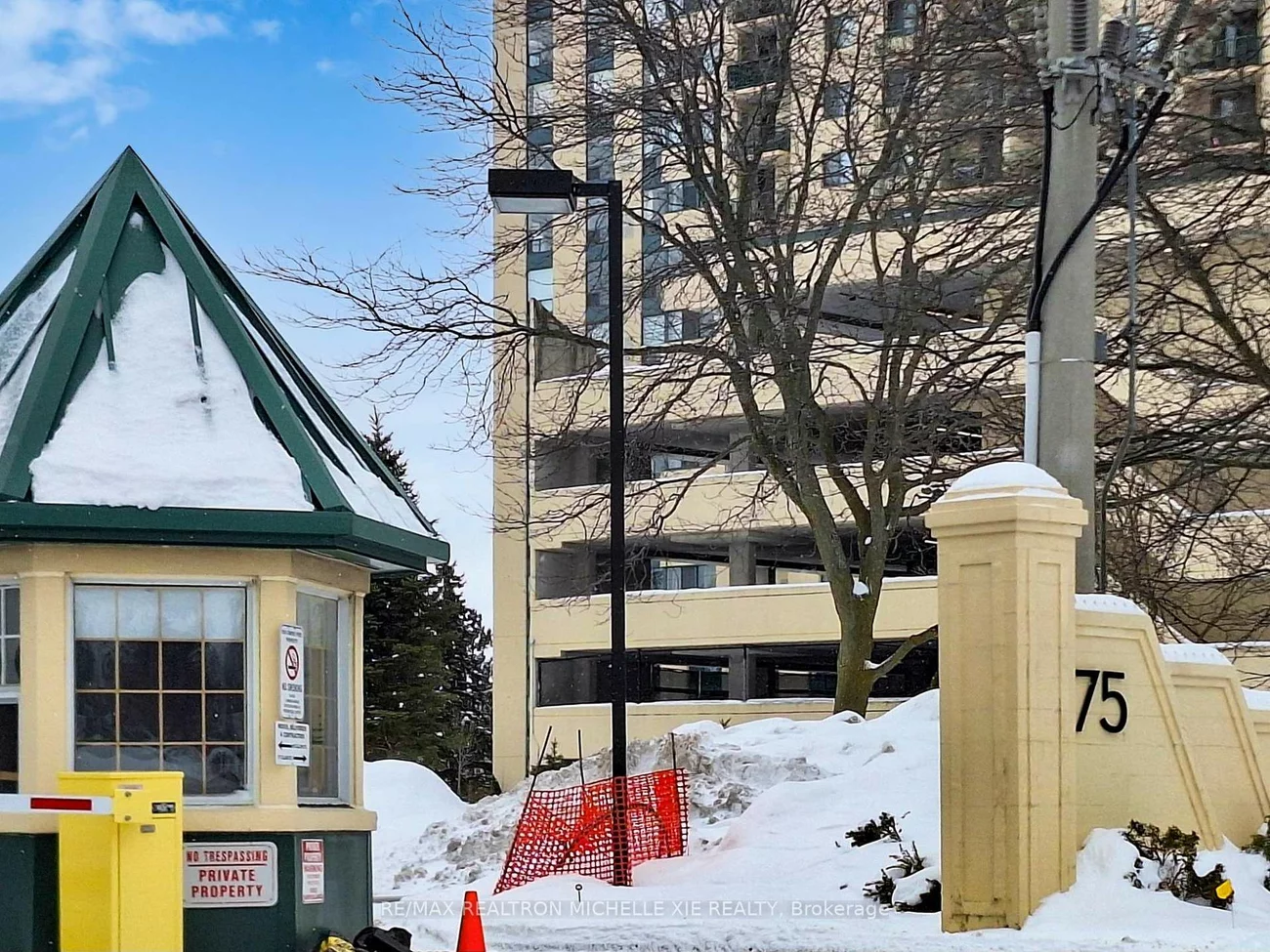 75, Ellen, City Centre, Barrie