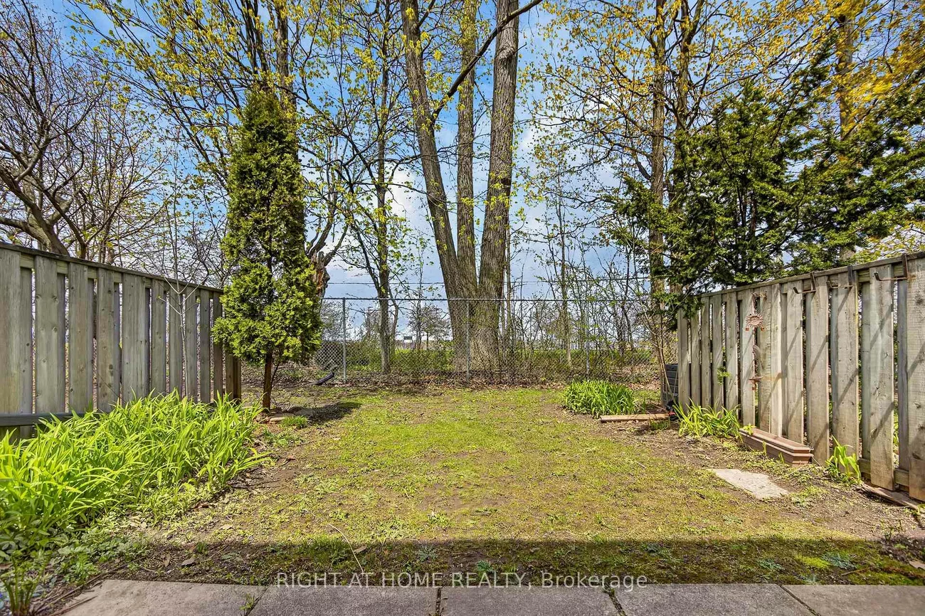 2, BERNICK, Grove East, Barrie