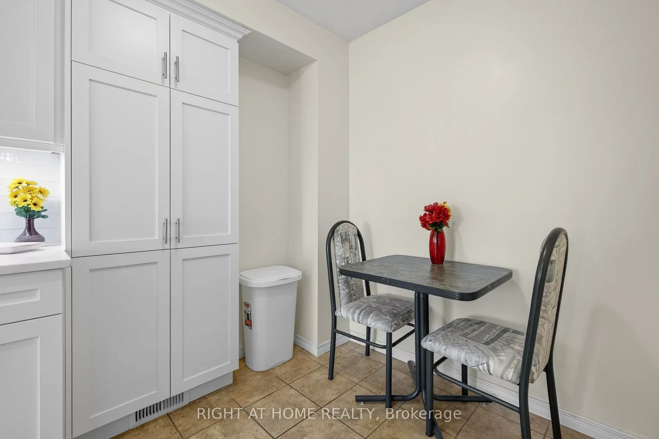 2, BERNICK, Grove East, Barrie