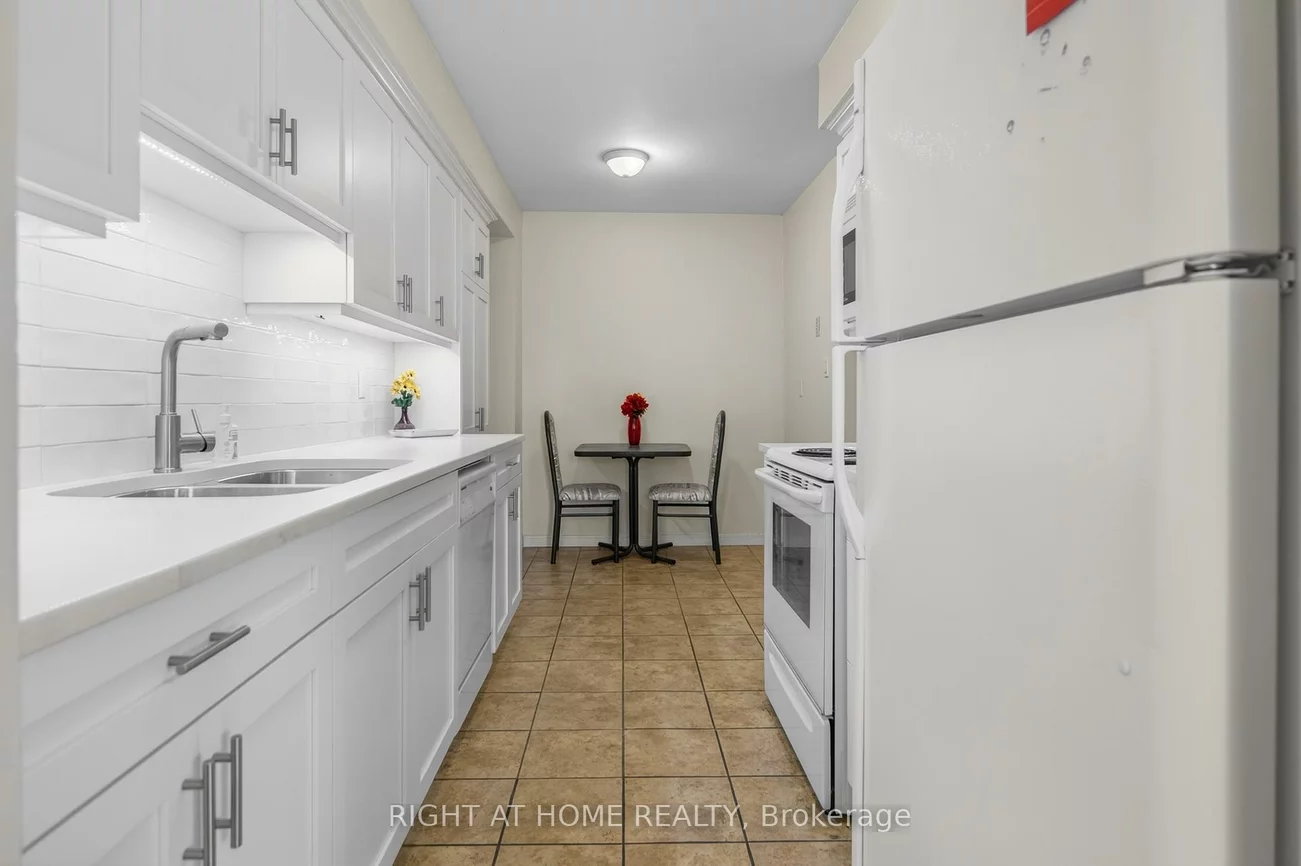 2, BERNICK, Grove East, Barrie
