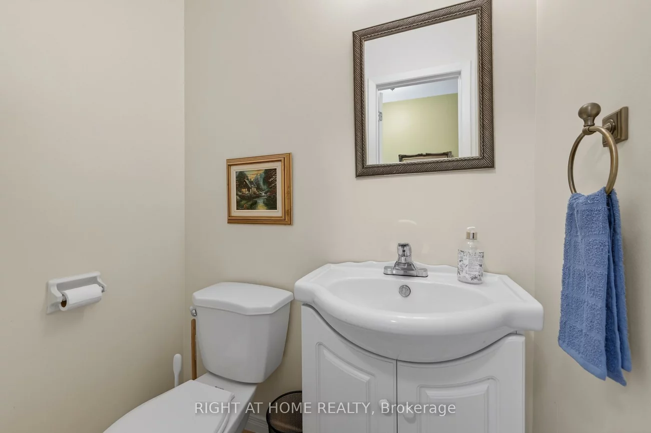 2, BERNICK, Grove East, Barrie