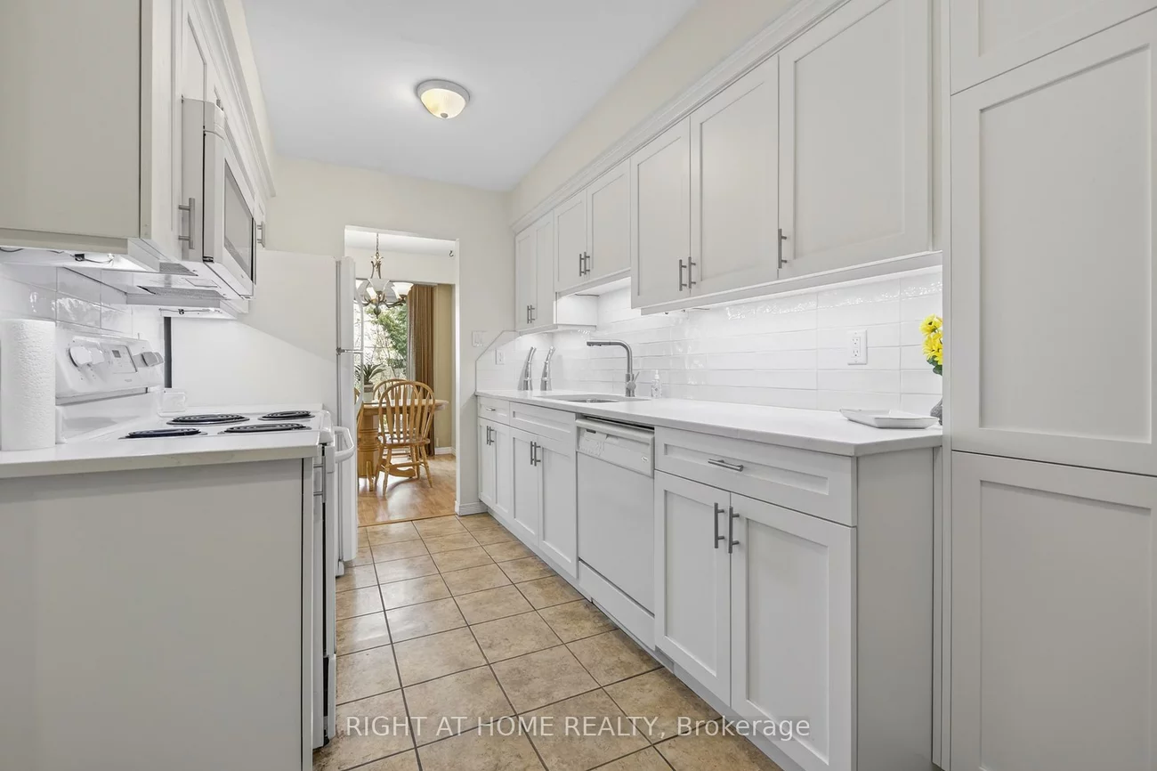 2, BERNICK, Grove East, Barrie