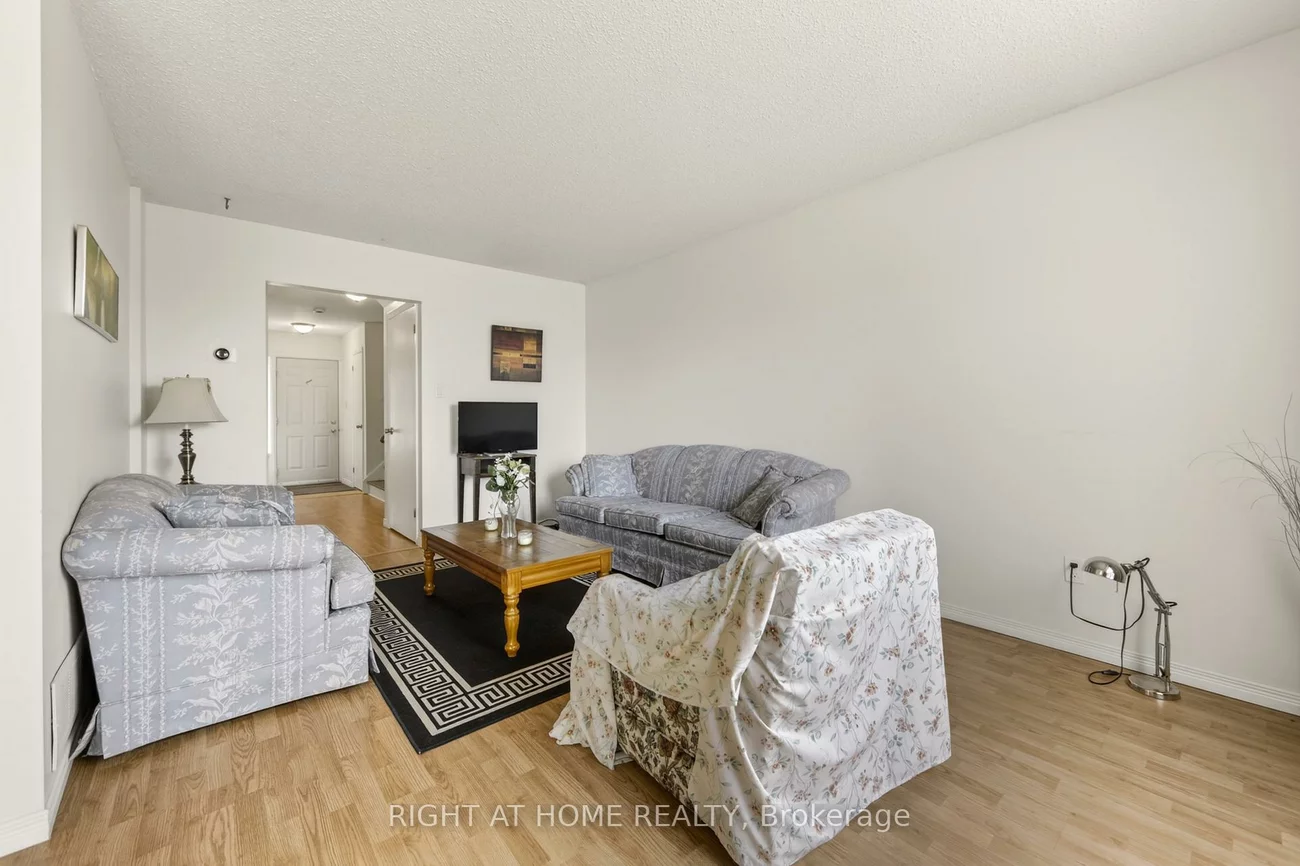2, BERNICK, Grove East, Barrie