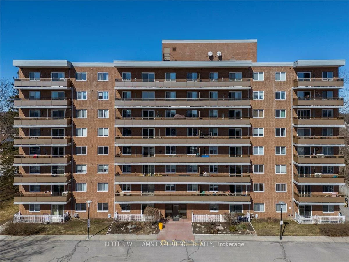 414, Blake, Codrington, Barrie