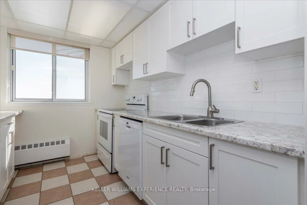 414, Blake, Codrington, Barrie