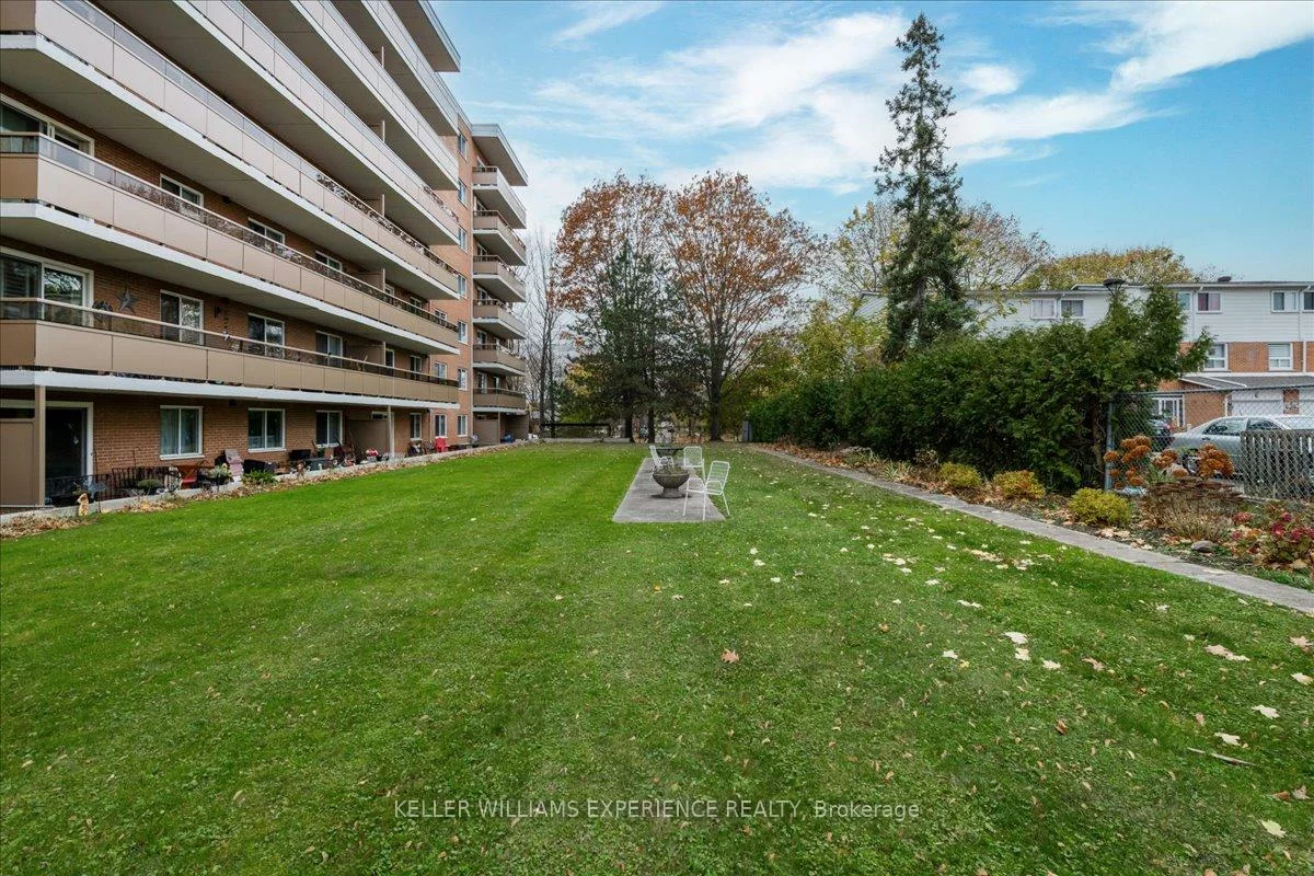 414, Blake, Codrington, Barrie