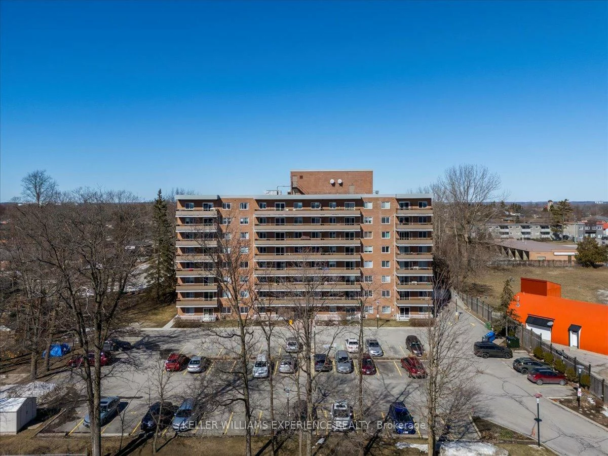 414, Blake, Codrington, Barrie