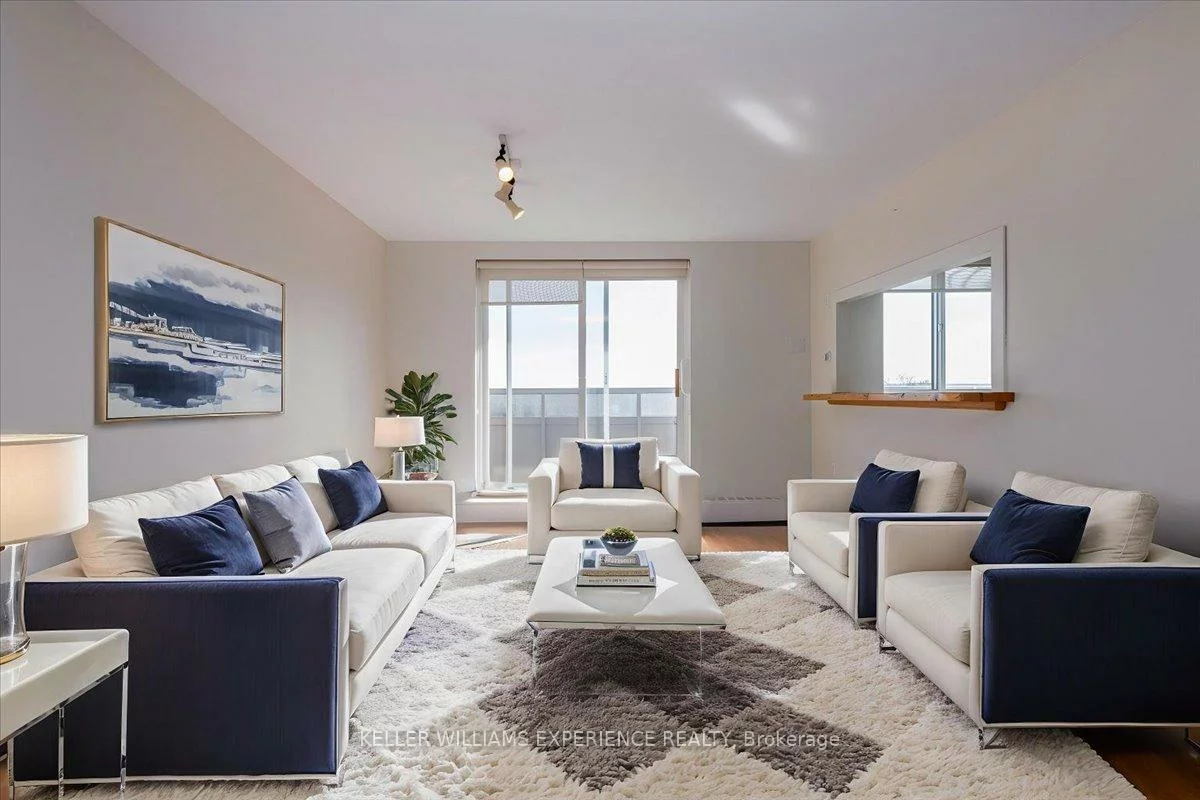 414, Blake, Codrington, Barrie